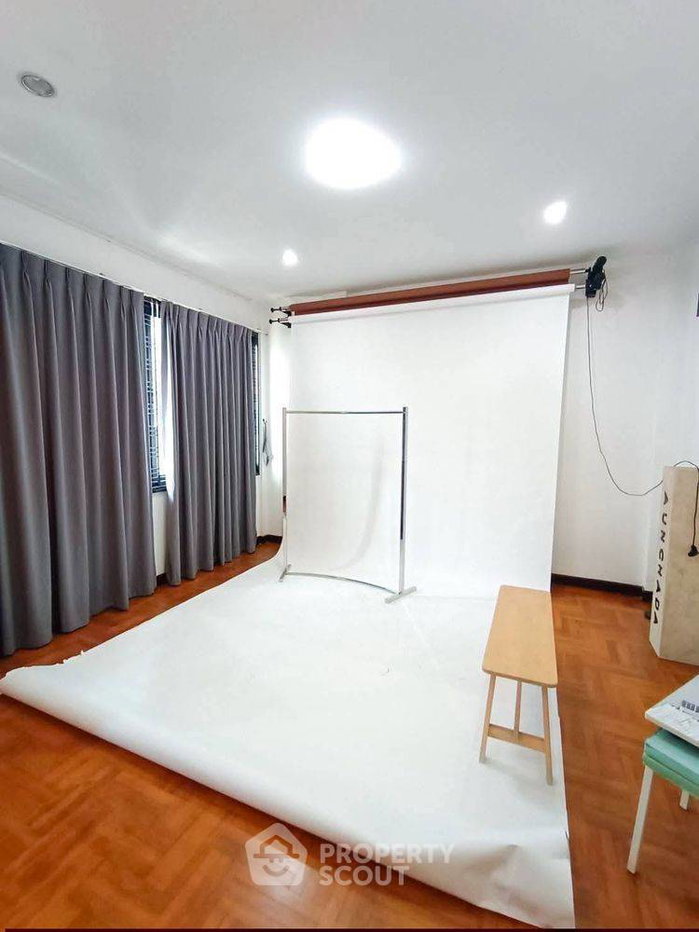 รูป ทาวน์เฮ้าส์ 5-ห้องนอน ใกล้ MRT บางยี่ขัน (ID 3298986) - รูปที่ 15/19