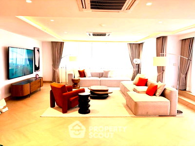 คอนโดให้เช่า : คอนโด 4 ห้องนอน 340 ตร.ม. Baan Piya Sathorn ใกล้ MRT สีลม (ID 3299633)