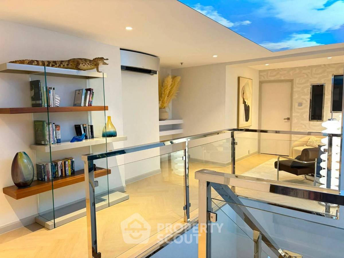 picture 4-BR 340 Sqm At Baan Piya Sathorn Near MRT Silom (ID 3299633) - 9/17