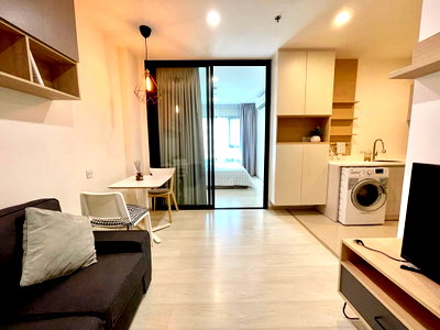 Condos for rent : For Rent Life Asoke, MRT Phetburi