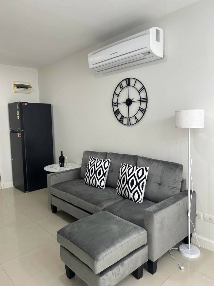 picture Shock price for rent at The Clover Thonglor - 3/9