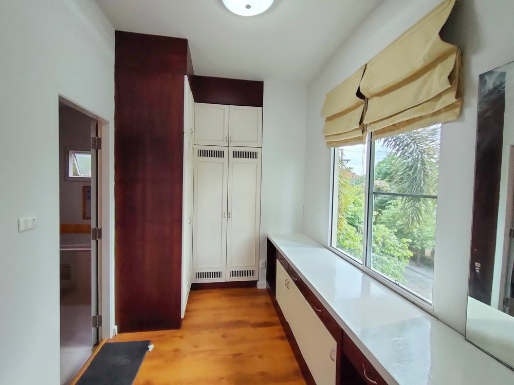 รูป บ้าน 2 ชั้นให้เช่า ติดป่าดอยสุเทพ วิวภูเขา | น้ำแพร่ หางดง เชียงใหม่ บ้านในโครงการหรู • ฟังก์ชันครบ • เฟอร์นิเจอร์ครบ • มีส่วนกลาง - รูปที่ 15/30