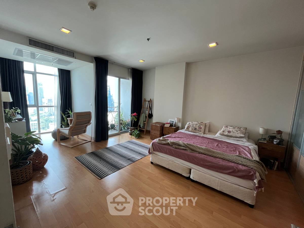 รูป ติด BTS เอกมัยเพียง 60 ม. คอนโด 1 ห้องนอน ชั้น 22 Nusasiri Grand Condominium (ID 2057944) - รูปที่ 2/5
