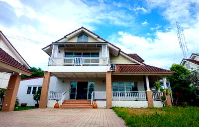 ขายบ้านเดี่ยว : ขายพร้อมผู้เช่า บ้านเดี่ยว Country Home 3 Sriracha Chonburi (คันทรีโฮม 3 ศรีราชา ชลบุรี) 159 ตรว 168 ตรม 4 นอน ใกล้ มอเตอร์เวย์