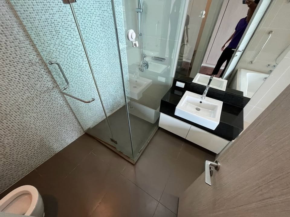 picture Condo for Rent at Movenpick White Sand Beach (F6909043) - 4/6