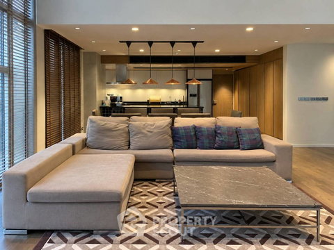 3-BR Condo at Rende Sukhumvit 23 near MRT Sukhumvit (ID 3299704)