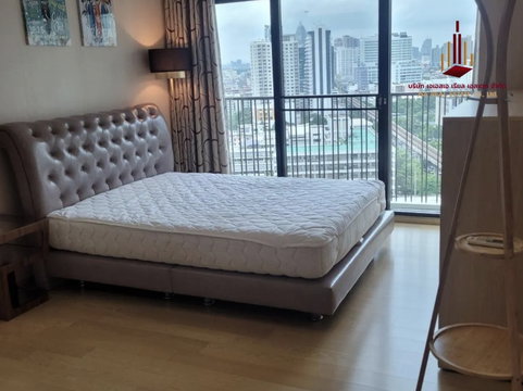 ✨ For Rent: Noble Reform Condo ✨ 💰 Only 28,000 THB/month