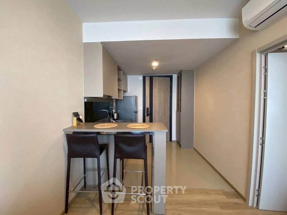 รูป ชั้น 44 ห้องนอน 1 ห้อง Oka Haus Sukhumvit 36 ใกล้ BTS ทองหล่อ (ID 3298598) - รูปที่ 4/5