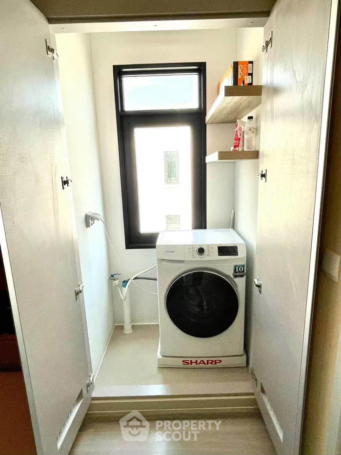 picture 2-BR Condo at Aspire Asoke-Ratchada near MRT Phra Ram 9 (ID 3302041) - 8/9