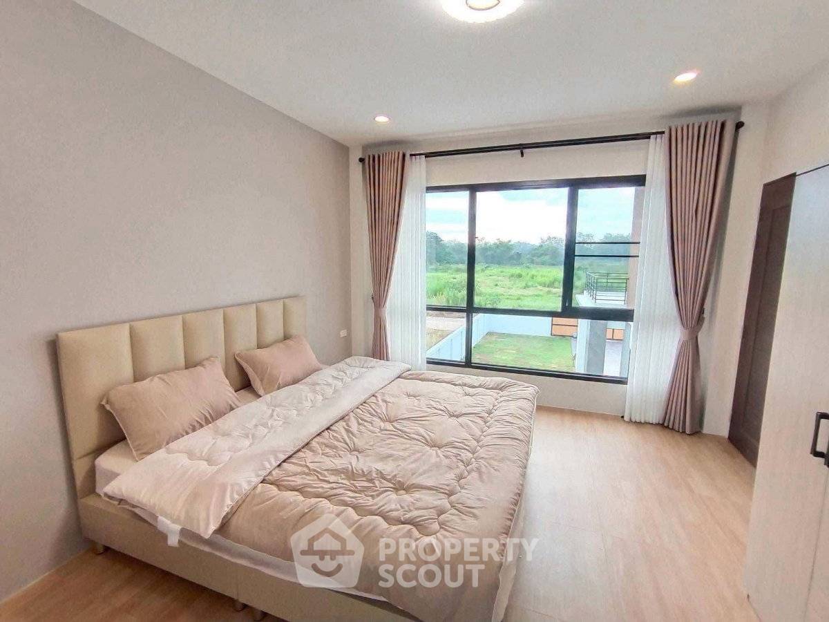 รูป วิลล่า 4 ห้องนอน ขนาด 290 ตร.ม. ย่านเซ็นทรัลเฟสติวัลเชียงใหม่ (ID 3285563) - รูปที่ 8/17