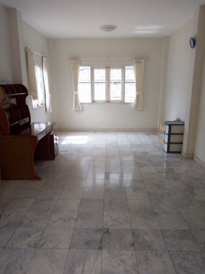 picture Single House for Sale by owner in a prime - 3/8