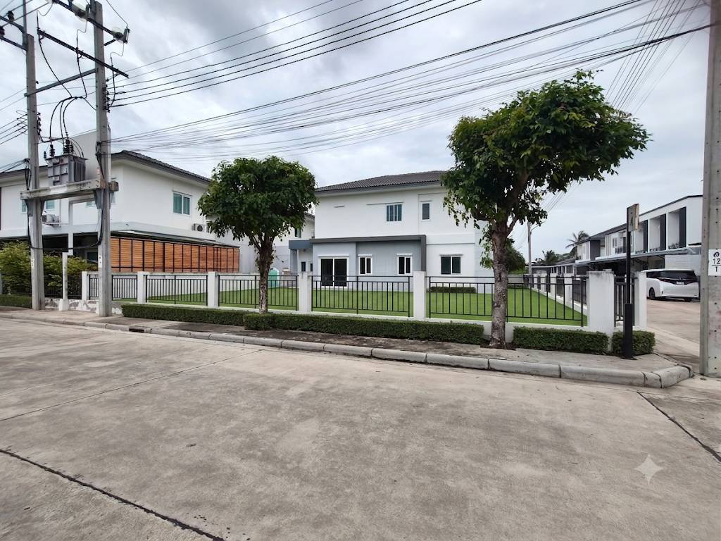 รูป ขายบ้านเดี่ยว เดอะ พณา เพชรเกษม - สาย 3 บ้านหลังมุม ที่ดิน 104 ตร.ว. พื้นที่ใช้สอย 183 ตร.ม. ราคา 8,000,000 บาท - รูปที่ 4/28