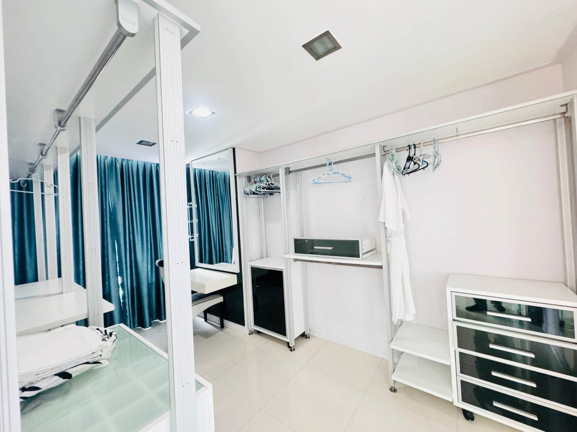 รูป  ให้เช่า คอนโดพัทยา​ฮิลล์รีสอร์ท พระตำหนัก  218 ตร.ม วิวทะเล 360 องศา พร้อมเข้าอยู่  - รูปที่ 8/19