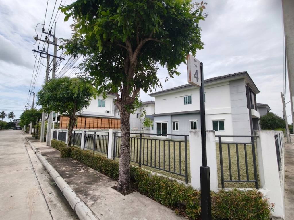 รูป ขายบ้านเดี่ยว เดอะ พณา เพชรเกษม - สาย 3 บ้านหลังมุม ที่ดิน 104 ตร.ว. พื้นที่ใช้สอย 183 ตร.ม. ราคา 8,000,000 บาท - รูปที่ 2/28