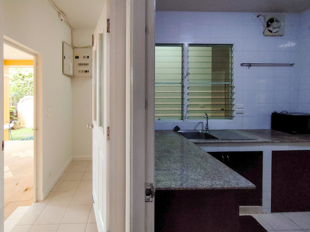 รูป บ้าน 2 ชั้นให้เช่า ติดป่าดอยสุเทพ วิวภูเขา | น้ำแพร่ หางดง เชียงใหม่ บ้านในโครงการหรู • ฟังก์ชันครบ • เฟอร์นิเจอร์ครบ • มีส่วนกลาง - รูปที่ 23/30