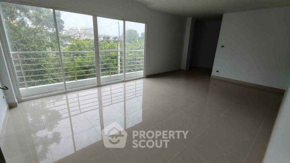 รูป ขายคอนโด 2 ห้องนอน Wongamat Privacy Resort & Residence นาเกลือ (ID 3301211) - รูปที่ 5/11