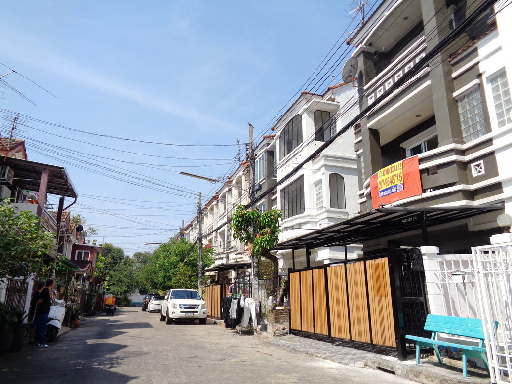 รูป 🚩 บ้านรีโนเวท ทาวน์โฮม 3 ชั้น หลังใหญ่ โครงการ เดอะ รีโน่ นวมินทร์ ติดห้างโลตัสนวมินทร์ - รูปที่ 6/40