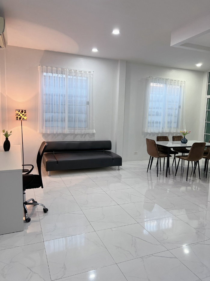 รูป 🏡 พร้อมเข้าอยู่ สีวลี เชิงดอย บ้านในโครงการคุณภาพ ใกล้สนามบิน, ใกล้ตัวเมือง และโรงเรียนนานาชาติหลายแห่ง - รูปที่ 9/35
