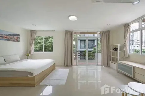 5 Bedroom House for rent in Khlong Tan Nuea, Bangkok 6770426