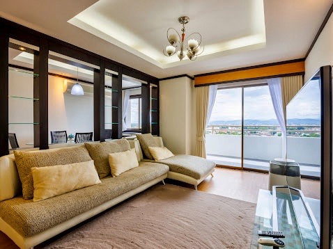 Chiang Mai Riverside Condominium for sale: Waterfront condo, spacious unit, prime location, convenient access (Contact Khun Chompoo: 0955752068).