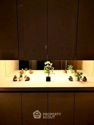 Condos for rent : 100m To BTS Phloen Chit | 1-BR Noble Ploenchit, 24th Floor (ID 3300534)
