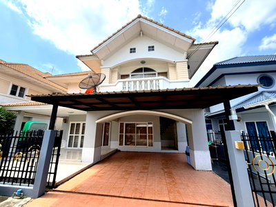 บ้านเดี่ยว นนทบุรี : ขายด่วน !!! บ้านเดี่ยวหลังใหญ่และคุ้มค่า รัชชา 3 บางใหญ่ !! บนที่ดิน 59.50 ตร.วา พื้นที่ใช้สอย 238 ตร.ม. 3 ห้องนอน 3 ห้องน้ำ ใกล้ เซ็นทรัล Westgate