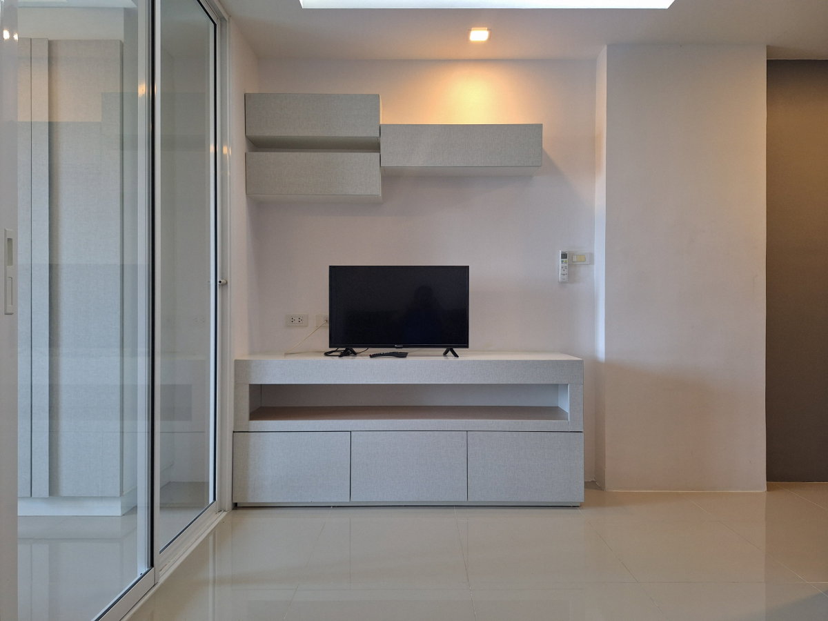picture  *** For rent Champs Elysees Avenue Ready to move in *** - 8/37