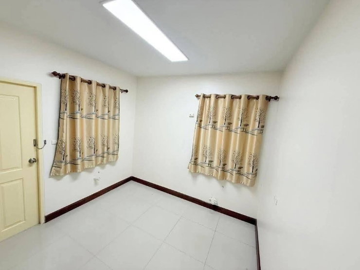 รูป บ้านเดี่ยวคลองสาม เนื้อที่กว้างขวาง ทำเลดี - รูปที่ 15/25