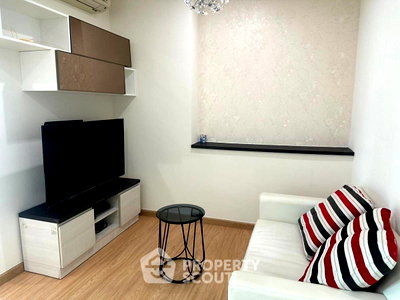 Condos for rent : High-Floor 2-BR At Life Ratchadapisek Near MRT Huai Khwang (ID 706083)