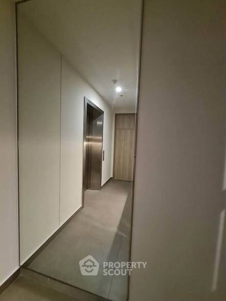 รูป ใกล้ BTS เพลินจิต 100 ม. | คอนโด 1 ห้องนอน Noble Ploenchit ชั้น 23 (ID 3302302) - รูปที่ 2/9