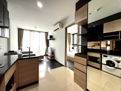 Condos for rent : For Rent 1 Bed 1 Bath High Floor