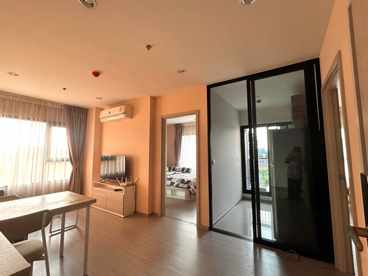 picture Spacious 2-Bedroom at Aspire Erawan Prime | Steps from BTS Erawan | Prime Location | Ready to Move In - 8/25