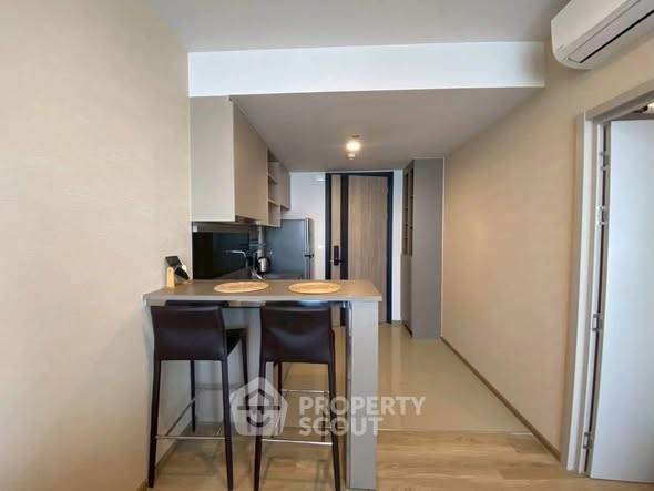 รูป ห้อง 1 ห้องนอน ชั้นสูง Oka Haus Sukhumvit 36 สถานี BTS ทองหล่อ (ID 3300453) - รูปที่ 3/4
