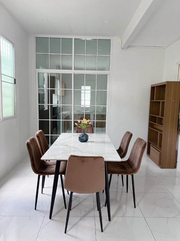 รูป 🏡 พร้อมเข้าอยู่ สีวลี เชิงดอย บ้านในโครงการคุณภาพ ใกล้สนามบิน, ใกล้ตัวเมือง และโรงเรียนนานาชาติหลายแห่ง - รูปที่ 8/35