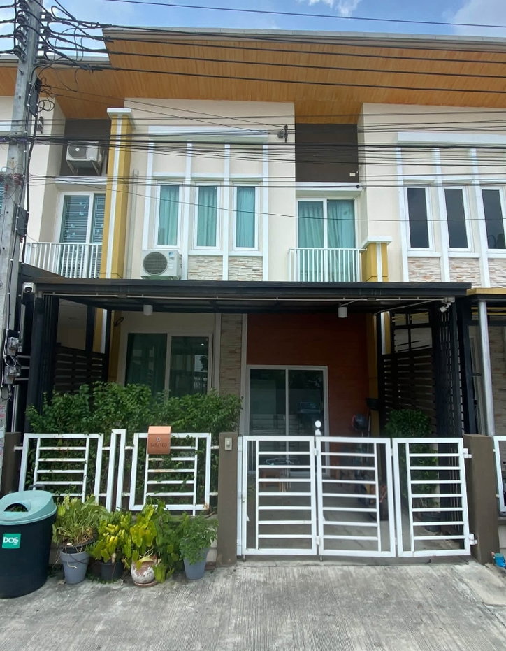 รูป 🏡✨ ขายทาวน์โฮม 2 ชั้น | Golden Town เฉลิมพระเกียรติ–สวนหลวง
💰 ราคาขาย 2,950,000 บาท - รูปที่ 1/16