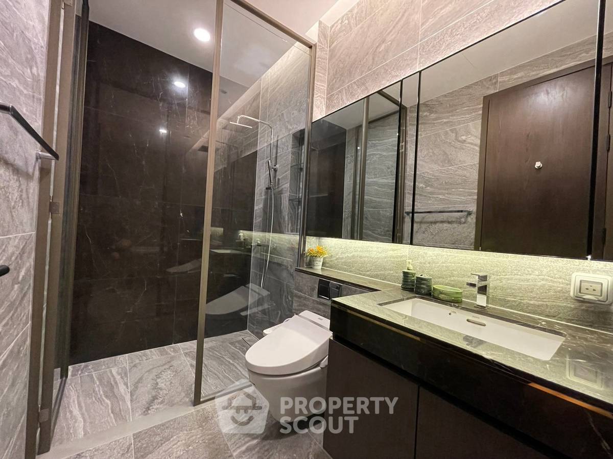 picture 34th-Floor 1-BR At The Esse Sukhumvit 36 Near BTS Thong Lor (ID 3304331) - 3/12
