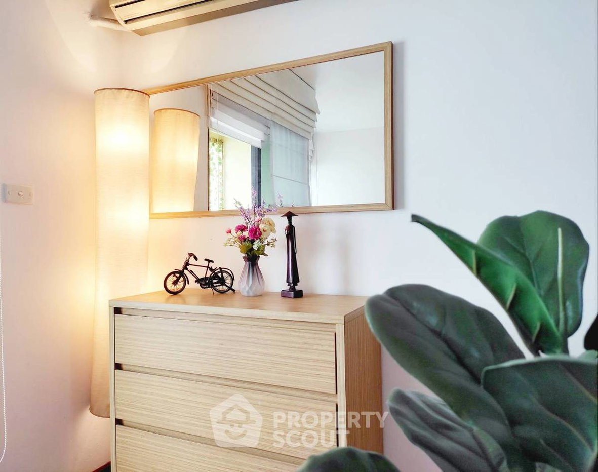 รูป คอนโด 1 ห้องนอน Pipat Place Condominium ห่าง BTS ช่องนนทรี 300 ม. (ID 636720) - รูปที่ 7/11