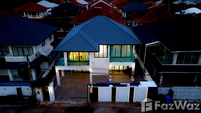 Houses for sale Chonburi : 5 Bedroom Villa for sale in Nong Prue, Chon Buri  6749007