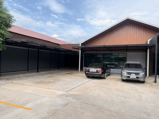 รูป ให้เช่าอาคาร / พื้นที่ขายของ / ทำเล ซอยอ่อนนุช 66 / มีห้องรวมทั้งหมด 6 ห้อง / พื้นที่ใช้สอยรวม 500 ตารางเมตร / จอดรถ 20 คัน / เหมาะหลากหลายธุรกิจ - รูปที่ 1/15