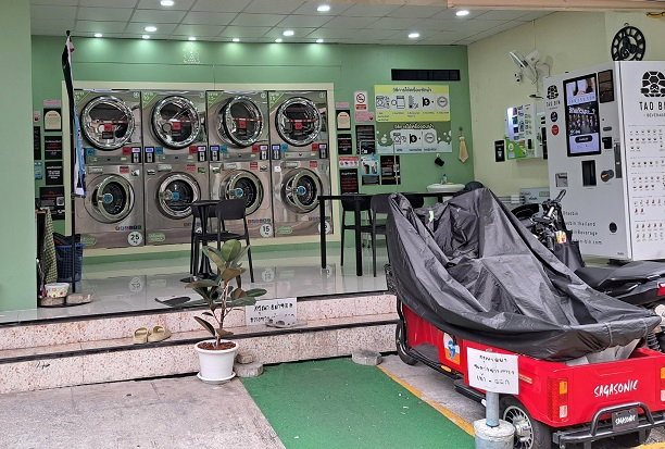 picture Condominium for rent near 3 MRT - 7/18