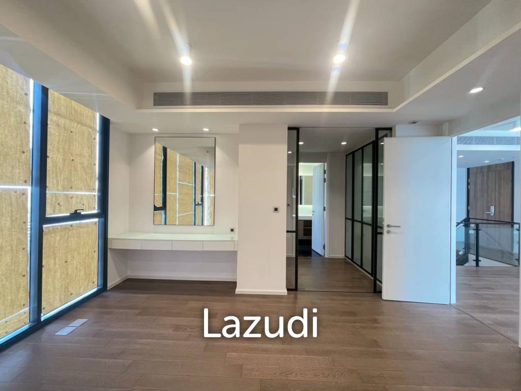picture MUNIQ Sukhumvit 23 127.11 sqm Duplex Condo in Bangkok - 2/14
