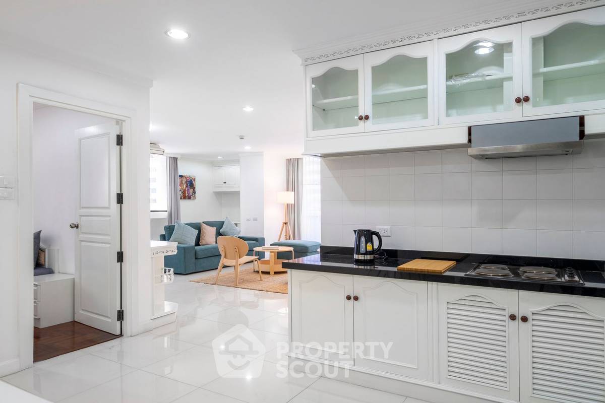 picture Spacious 2-BR 138 Sqm At Supalai Place Sukhumvit 39, BTS Phrom Phong (ID 995097) - 5/30