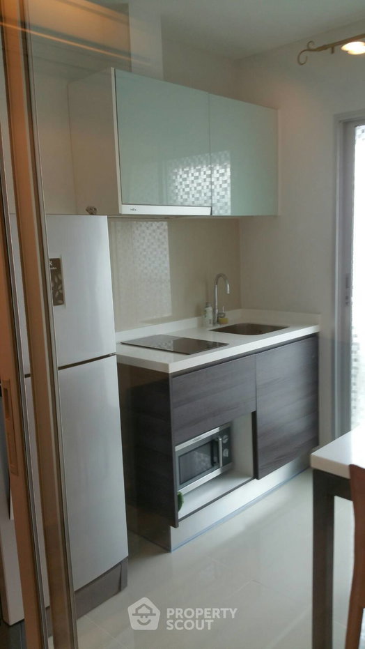 picture 200m To BTS Saint Louis | 1-BR Centric Sathorn-St. Louis (ID 589935) - 2/7