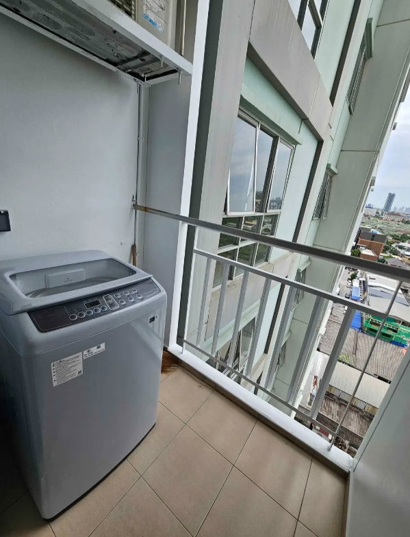 picture 🔥 Renovated Corner Unit – High Floor, Open View, - 9/11