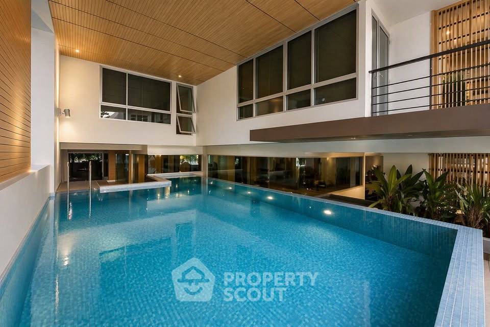 picture 2-BR Condo at Tree Condo Sukhumvit 42 Condominium near BTS Phra Khanong (ID 3304159) - 11/12