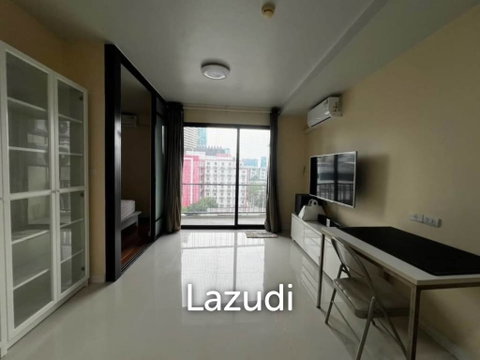 Le Cote Sukhumvit 14 36.59 sqm City View Condo in Khlong Toei
