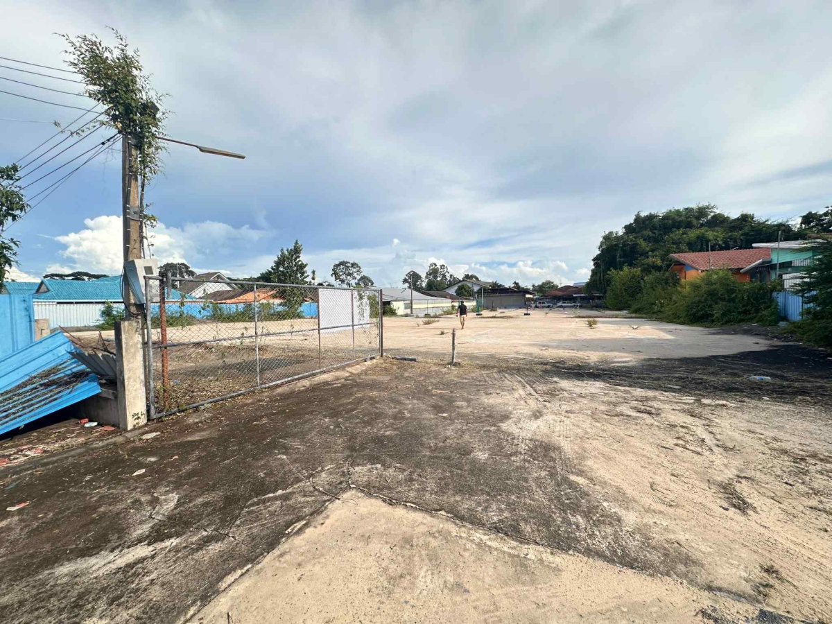 picture Sisaket City-Center Land (approx. 1 acre / 4,000 sq.m.) - 8/10