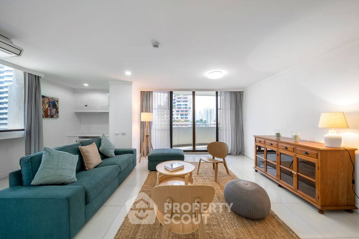 picture Spacious 2-BR 138 Sqm At Supalai Place Sukhumvit 39, BTS Phrom Phong (ID 995097) - 25/30