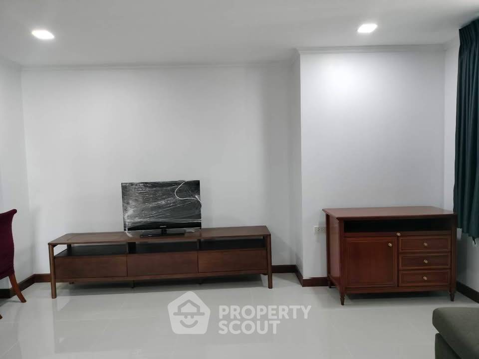 รูป คอนโด 2 ห้องนอน ชั้น 16 ขนาด 100 ตร.ม. Omni Tower ใกล้ BTS นานา (ID 3304515) - รูปที่ 7/12