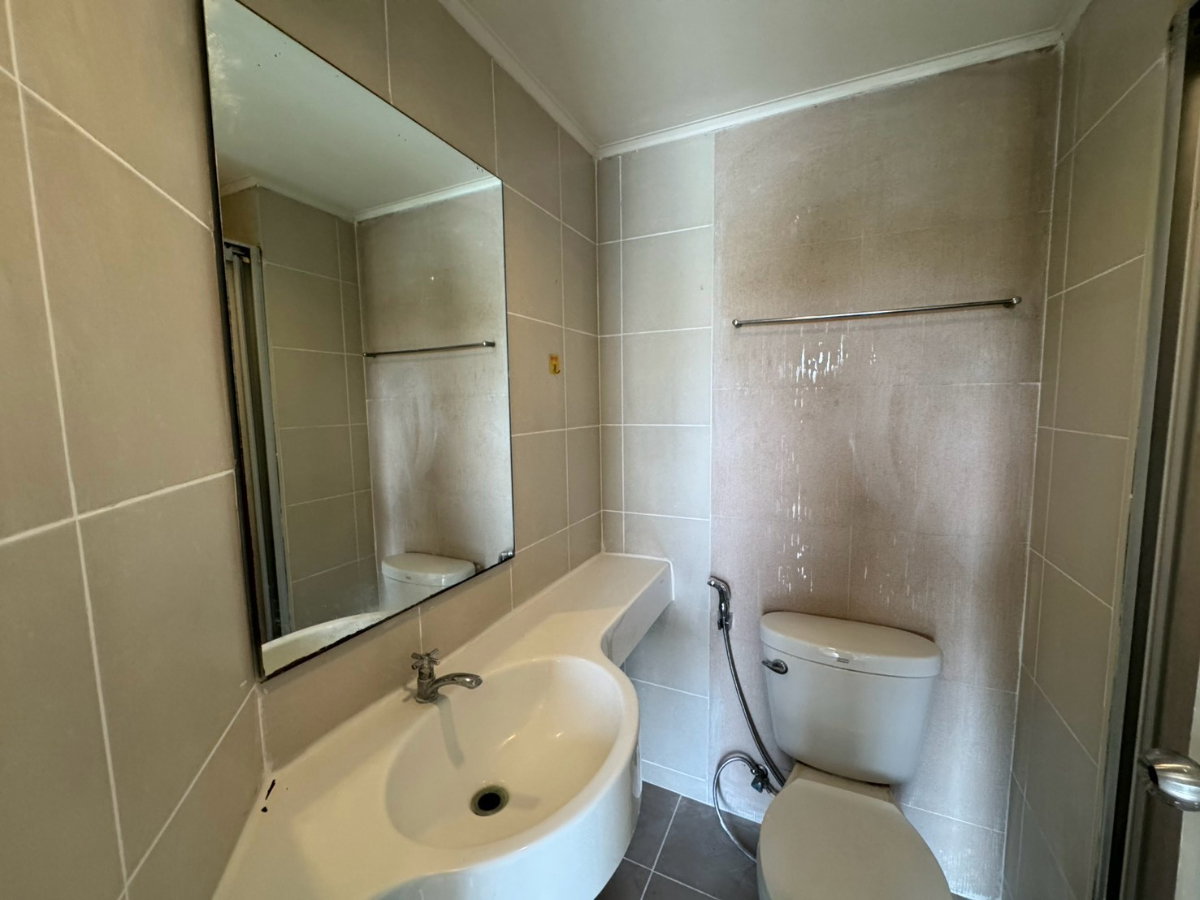 รูป ขายด่วน Lumpini Ville Lasalle-Barring ตึก B ชั้น 5 ห้องมุม วิวโล่ง 1,150,000 บาท - รูปที่ 2/6
